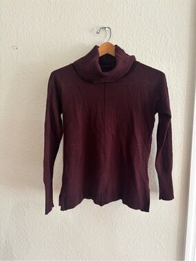 Rachel Zoe Merino Wool- Women's Turtleneck Sweater - Burgundy- Size Large